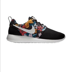 Nike Roshe Run Print 'Aloha' as 7.5
